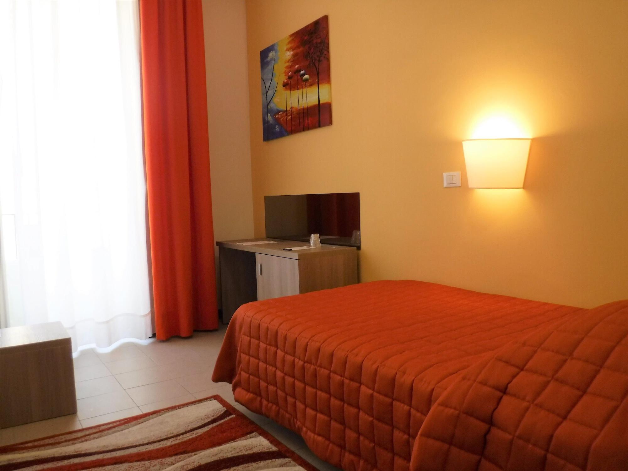 Moonlight Hotel&Suites Катания Экстерьер фото