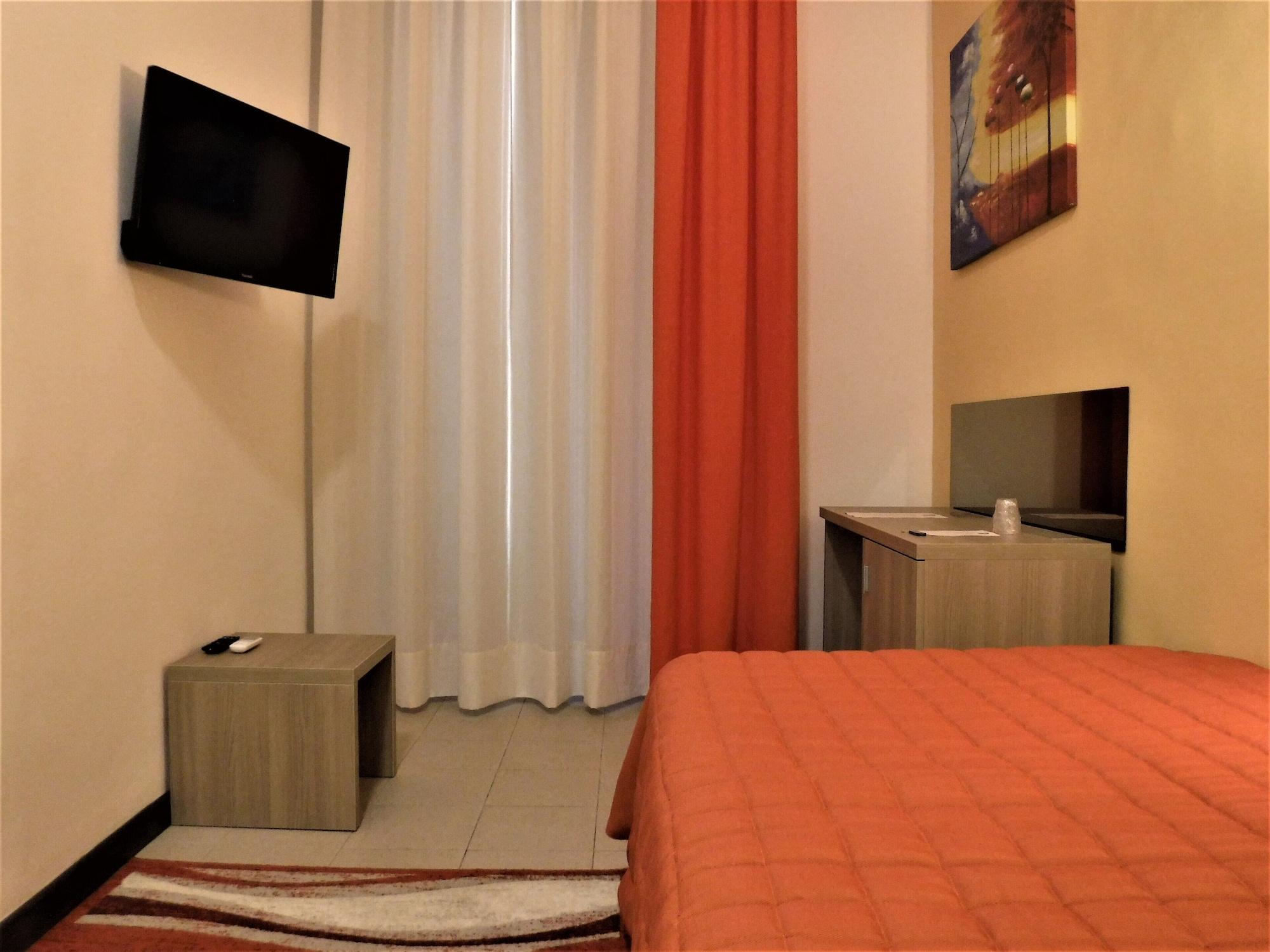 Moonlight Hotel&Suites Катания Экстерьер фото