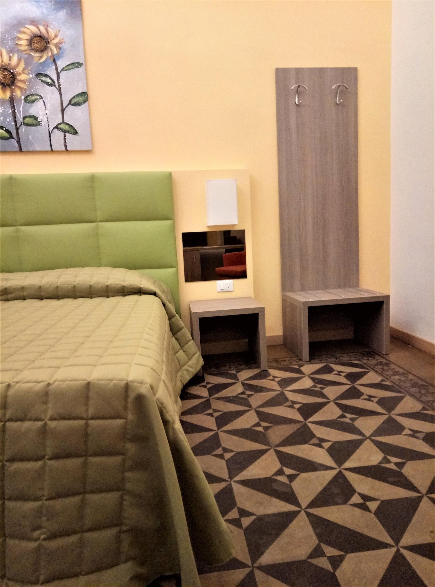 Moonlight Hotel&Suites Катания Экстерьер фото