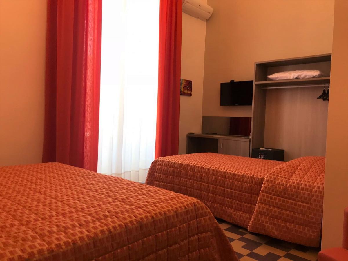 Moonlight Hotel&Suites Катания Экстерьер фото