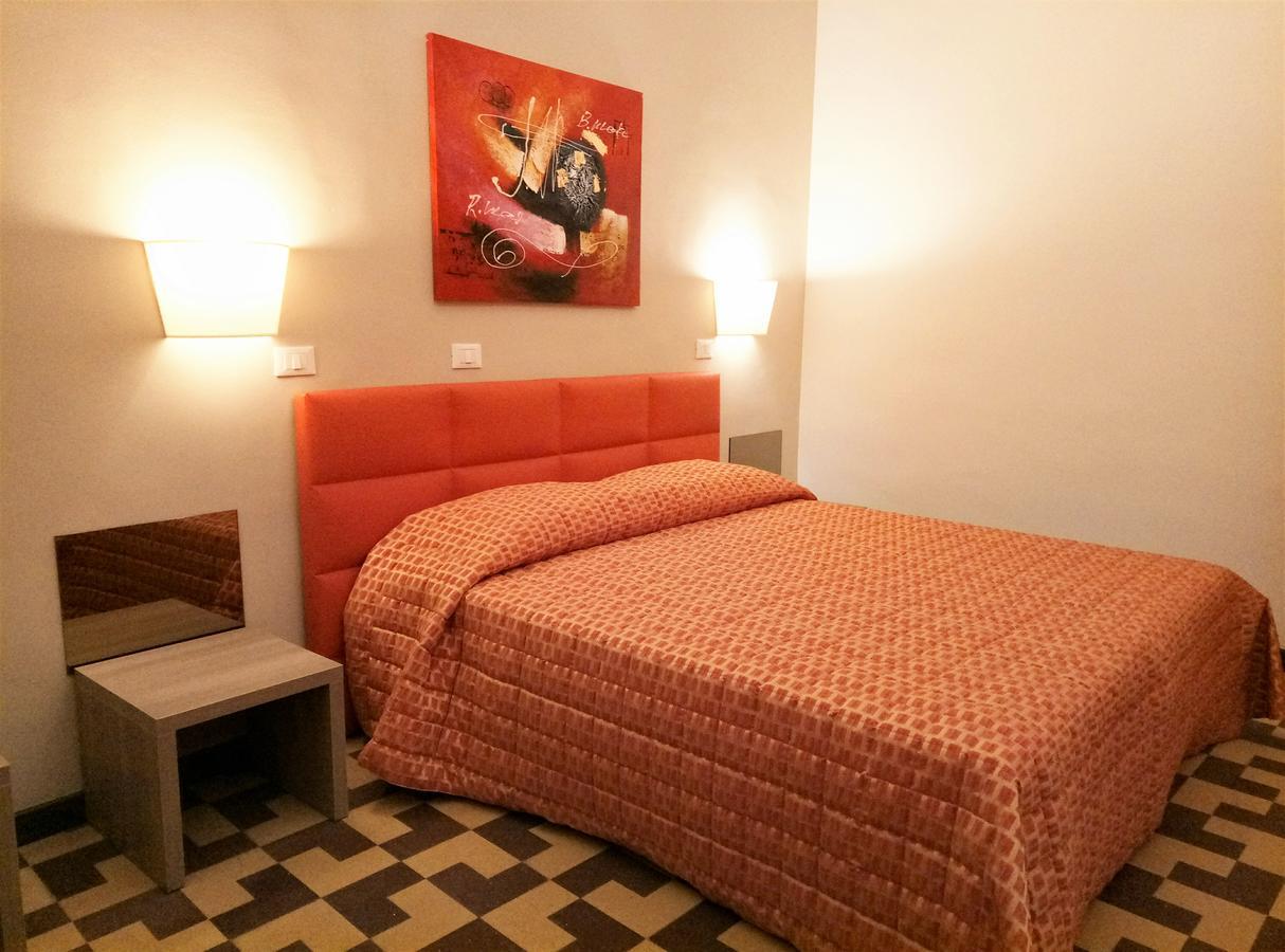 Moonlight Hotel&Suites Катания Экстерьер фото