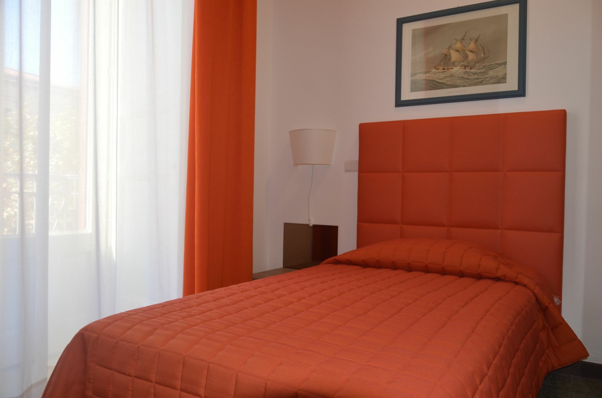 Moonlight Hotel&Suites Катания Экстерьер фото