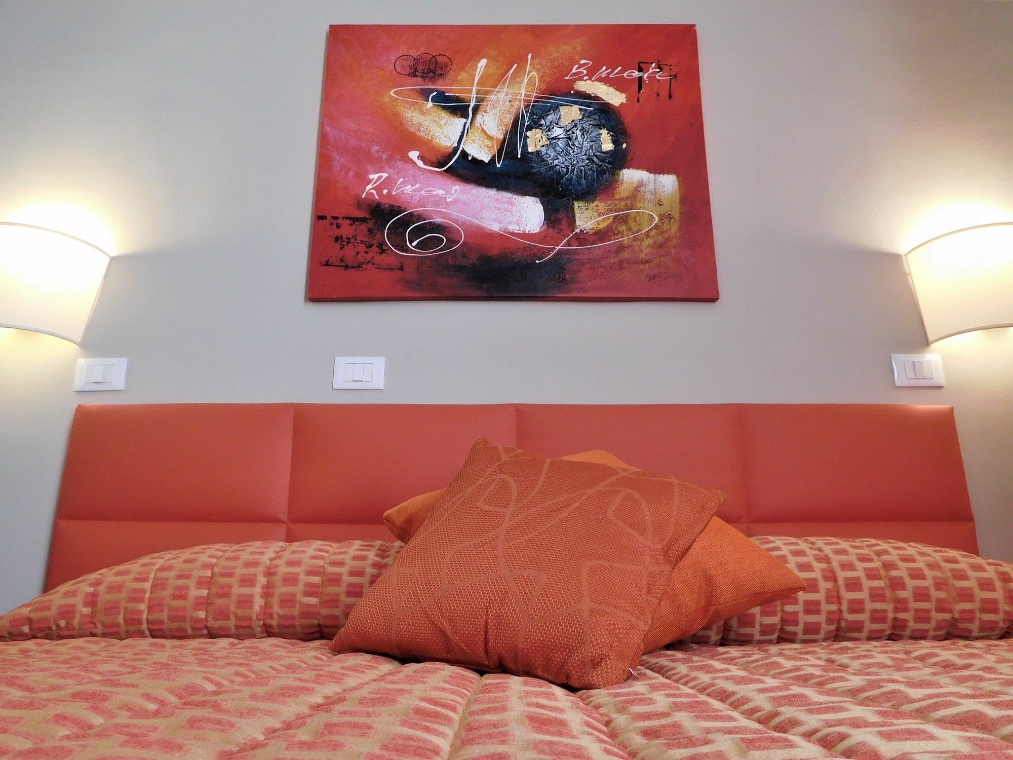 Moonlight Hotel&Suites Катания Экстерьер фото